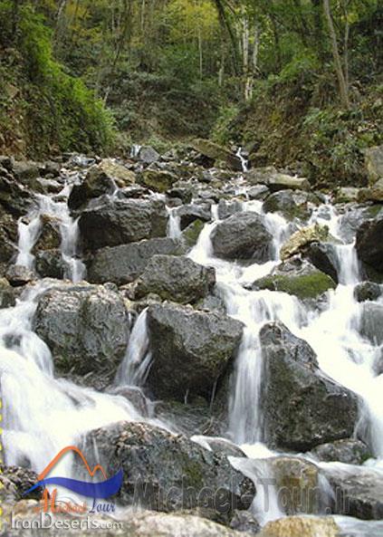 آبشار آب پری
