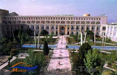 مدرسه چهارباغ مدرسه چهارباغ