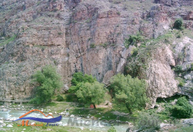 آبشار قلعه جوق