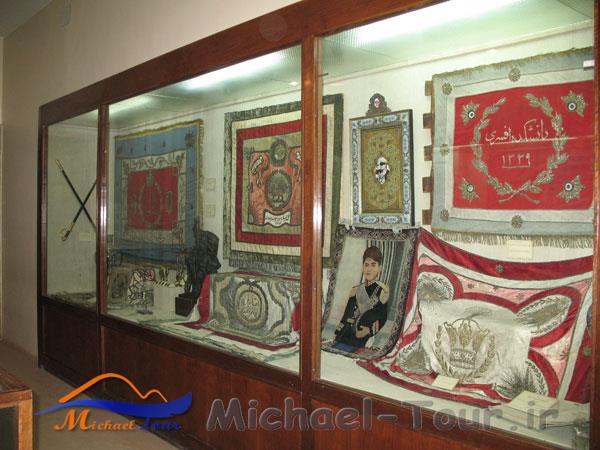 موزه نظامی سعدآباد