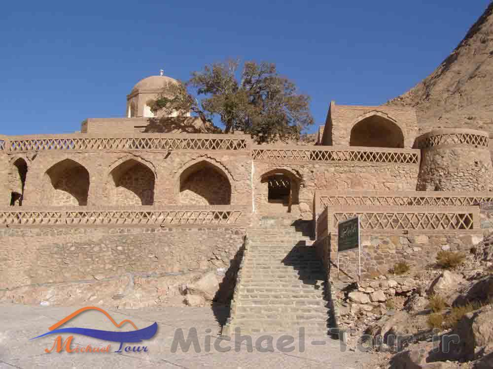 آرامگاه بوذر جمهر قاینی