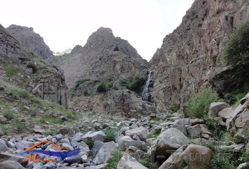 آبشار عیش آباد آبشار عیش آباد
