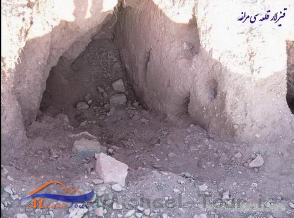 قلعه و غار قیزلار قلعه سی قلعه و غار قیزلار قلعه سی