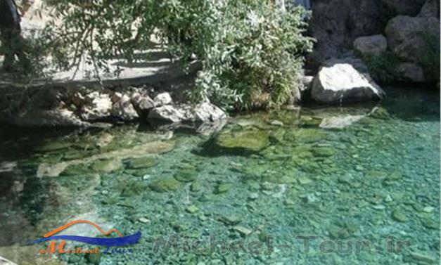 چشمه آب معدنی کوه زنبیل