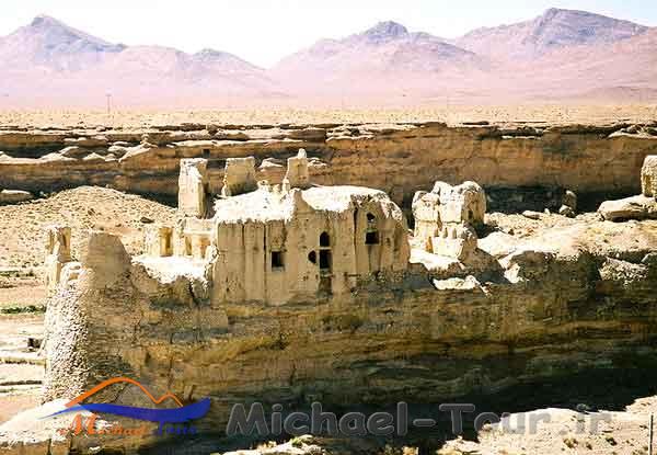 قلعه ایزدخواست قلعه ایزدخواست