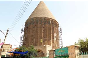 برج آرامگاه علاءالدین