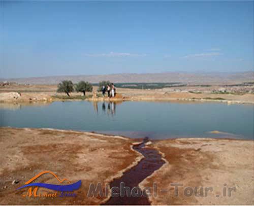 چشمه آب معدنی تاپ تاپان