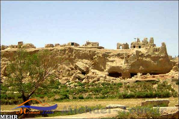 قلعه ایزدخواست قلعه ایزدخواست