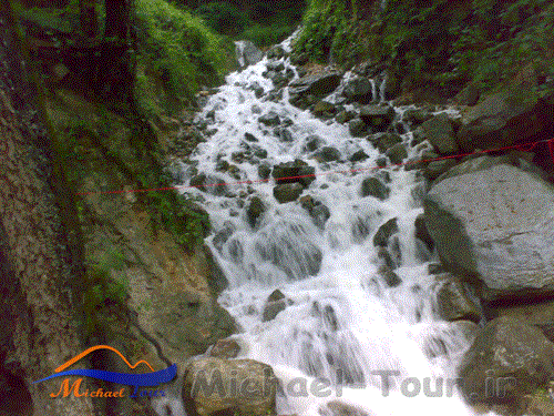 آبشار آب پری