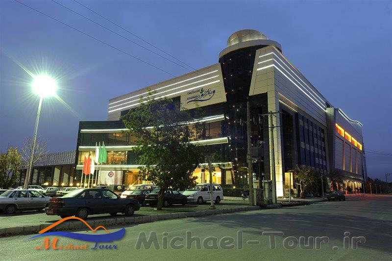 مرکز تجاری ویلاژ توریست مشهد