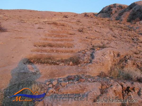 قلعه و غار قیزلار قلعه سی قلعه و غار قیزلار قلعه سی