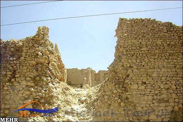 قلعه ایزدخواست قلعه ایزدخواست