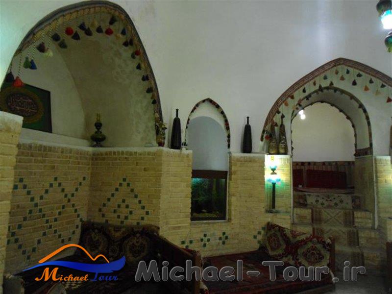 سفره خانه یان یان خرمدره