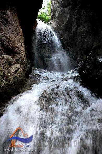 آبشار آق سو 