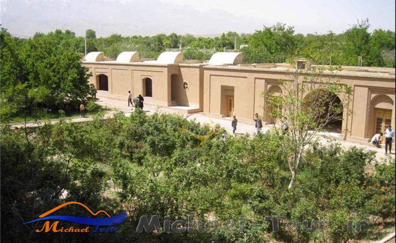 باغ پهلوان پور مهریز یزد