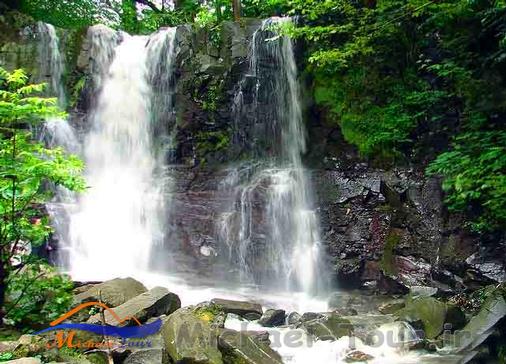 آبشار لوناک آبشار لوناک