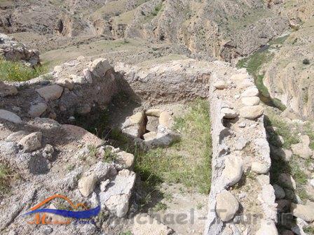قلعه پرویزه اوز قلعه پرویزه اوز