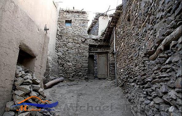 روستای سنگی سیمین ابرو