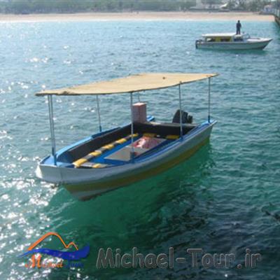 قایق کف شیشه ای