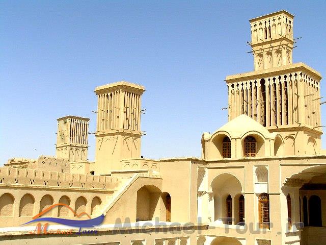 خانه آقازاده خانه آقازاده