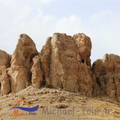 غار قارنی یاریق سلماس