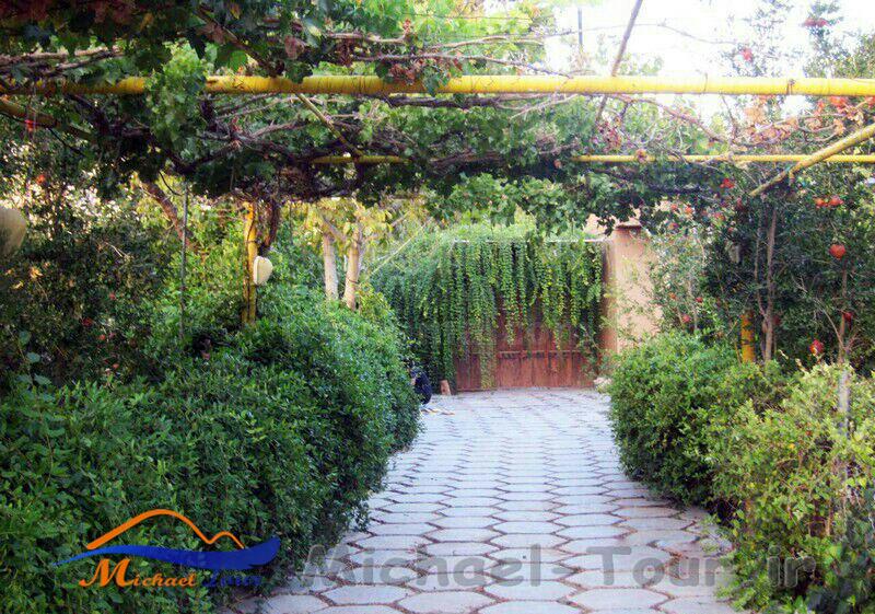 اقامتگاه بوم گردی باغ گلها اقامتگاه بوم گردی باغ گلها