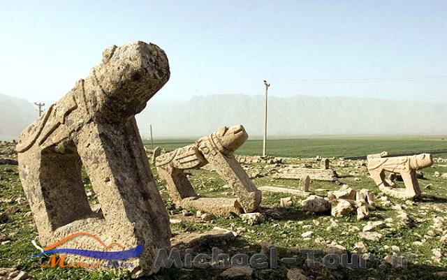 شیرهای سنگی 