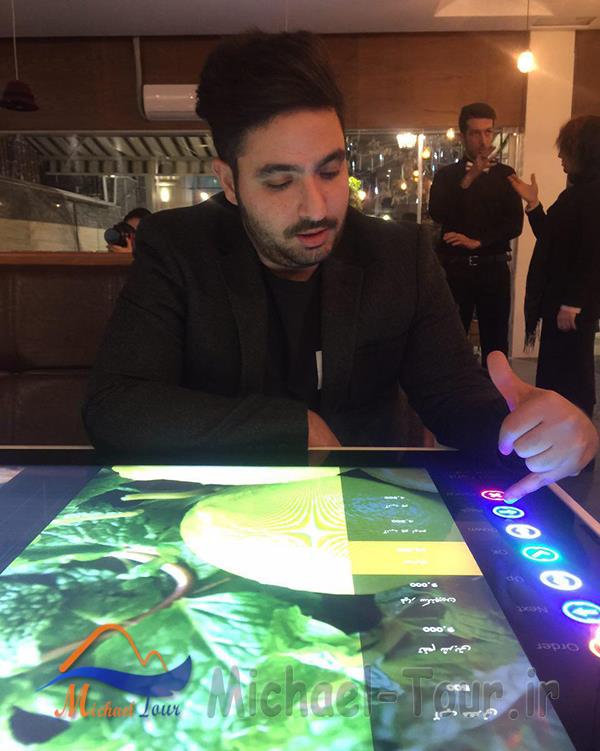 رستوران روبوشف تهران رستوران روبوشف تهران