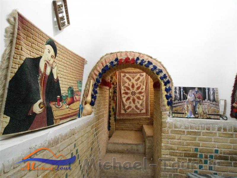 سفره خانه یان یان خرمدره