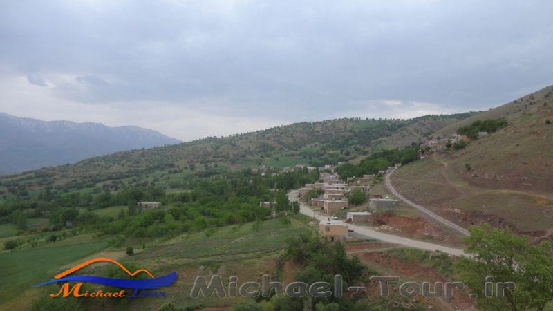 روستای سرخه توت