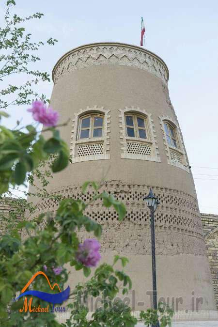 خانه باغ تاریخی شاکر آران و بیدگل