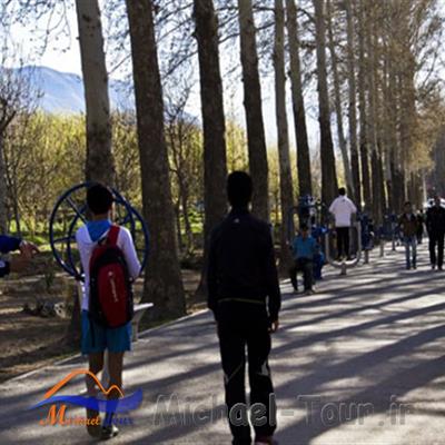 باغ فاتح کرج ( پارک تنیس )