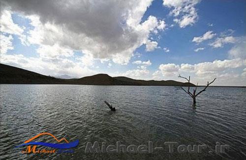 دریاچه سد اکباتان
