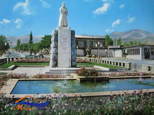 آرامگاه بوعلی‌ سینا همدان