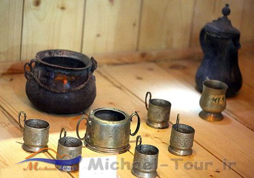 آرامگاه کاشف‌ السلطنه و موزه تاریخ چای