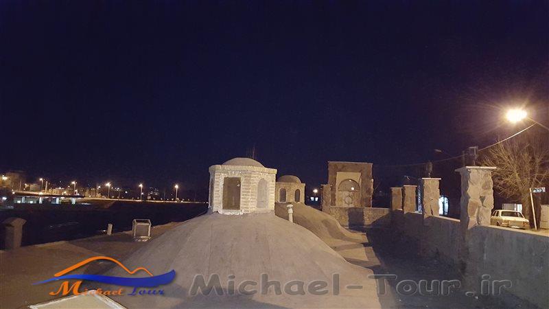 سفره خانه یان یان خرمدره