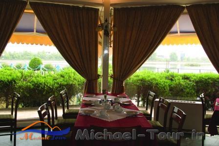 هتل انقلاب تهران