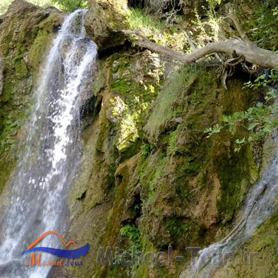 آبشار نای انگیز
