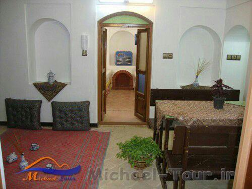 اقامتگاه بوم گردی شاطر بمون میبد