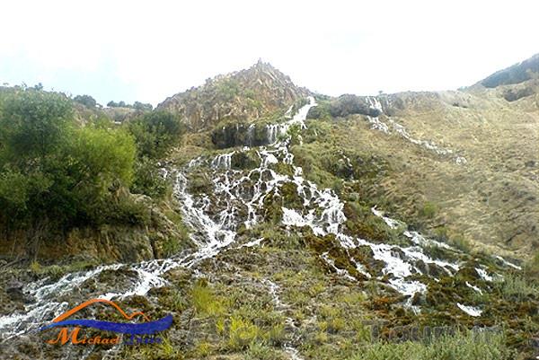 آبشار منج آبشار منج
