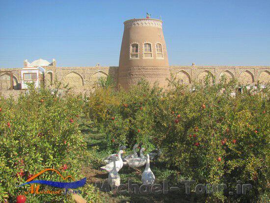 خانه باغ تاریخی شاکر آران و بیدگل
