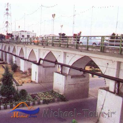 پل دوازده چشمه