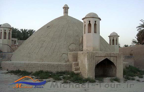 آب انبار دهان شیر لار