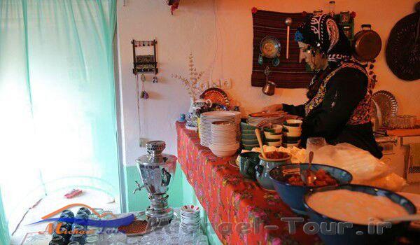 اقامتگاه بومگردی تیشک