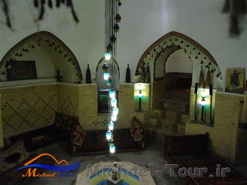 سفره خانه یان یان خرمدره