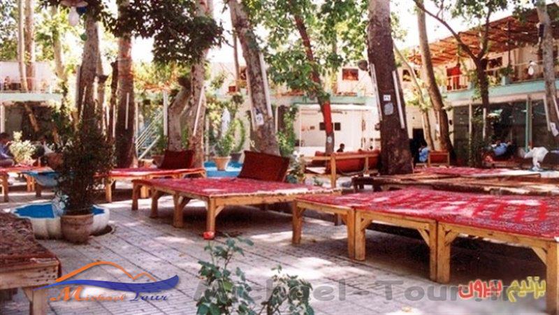 سفره خانه سنتی باغچه سرای یاس تهران سفره خانه سنتی باغچه سرای یاس تهران