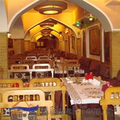 سفره خانه سنتی هزار و یک شب تهران