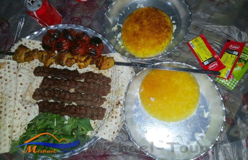 رستوران سنتی کارن ساری