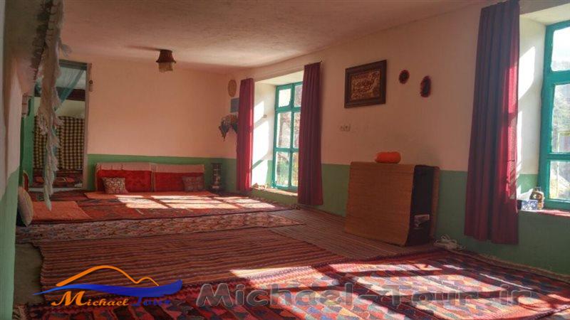 اقامتگاه بومگردی تیشک