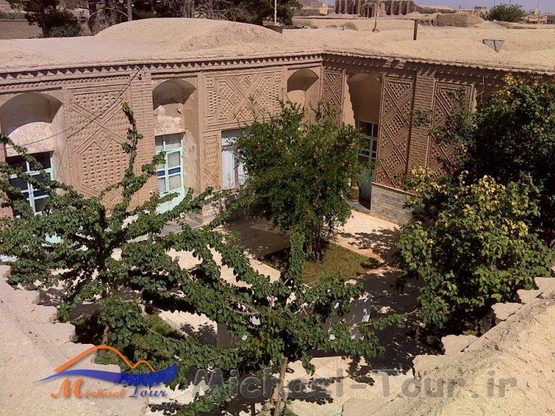 خانه باغ عطایی نوغاب